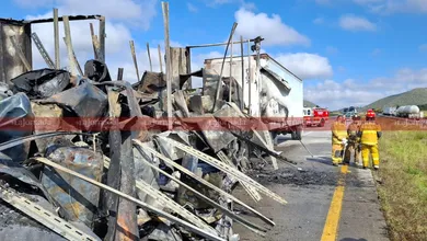 Accidente entre tráileres en Arco Norte provoca incendio y cierre total; autoridades ya reabrieron circulación.
