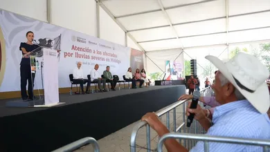 Sheinbaum promete rehabilitar caminos y puentes dañados en Hidalgo