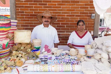 Hidalgo inaugura corredores artesanales que impulsarán la economía de más de 100 familias indígenas