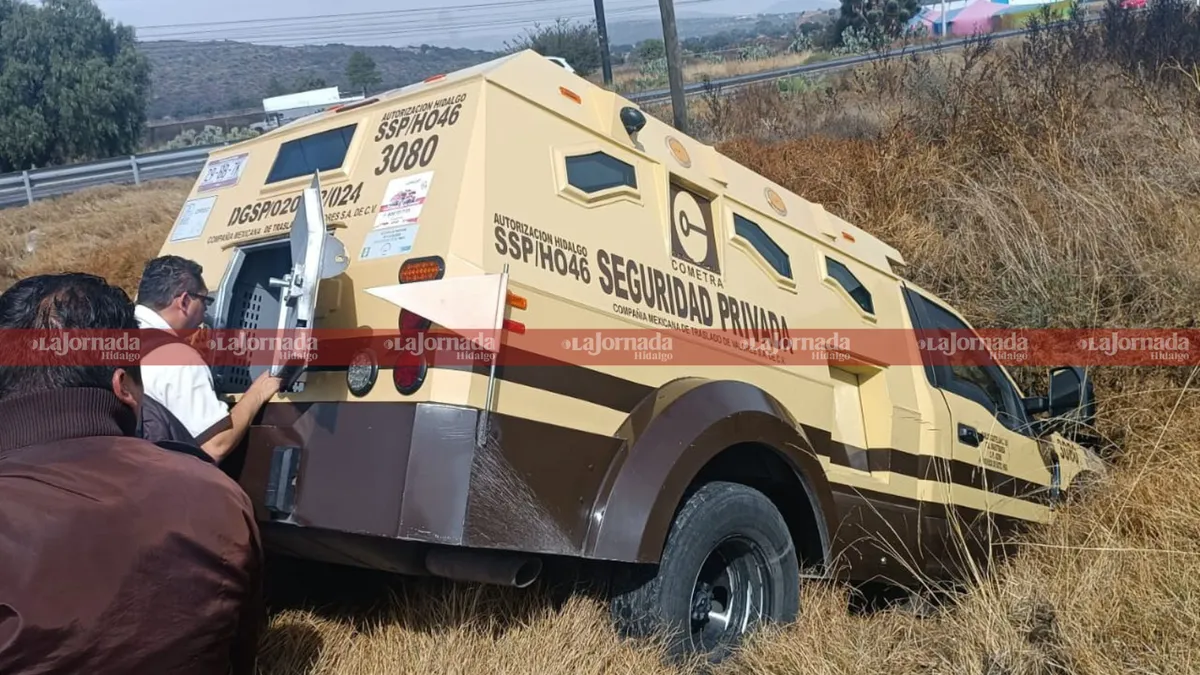 Accidente en la México-Pachuca: camioneta de valores choca y deja heridos