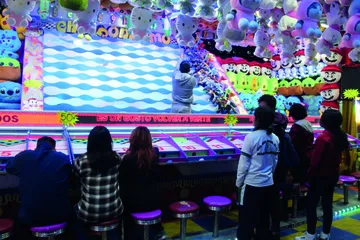 Visitantes recorren la Feria de San Francisco Pachuca 2026.