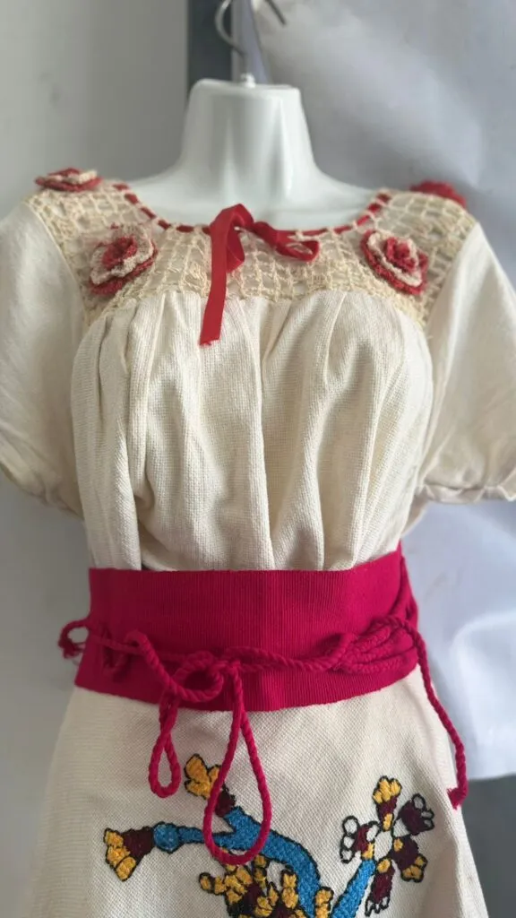 Valentina Jaén Gaspar, bordadora de identidad