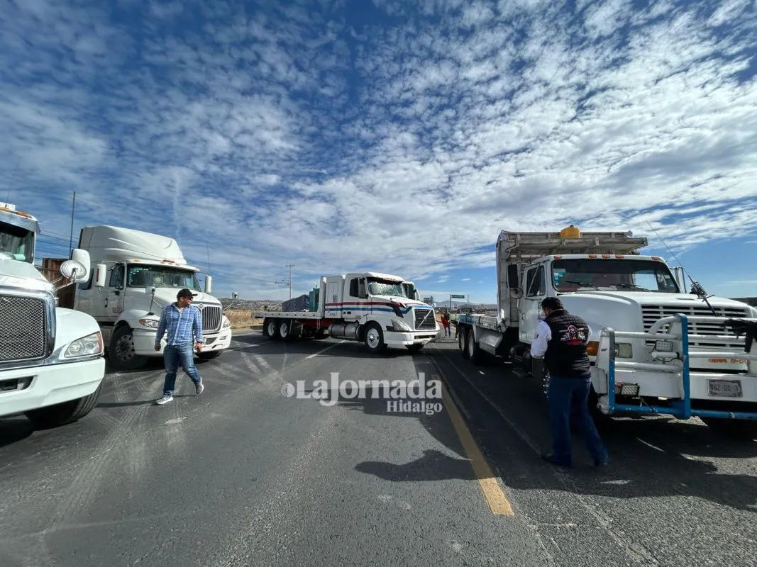 Bloqueos México-Pachuca: transportistas se manifiestan en diferentes puntos