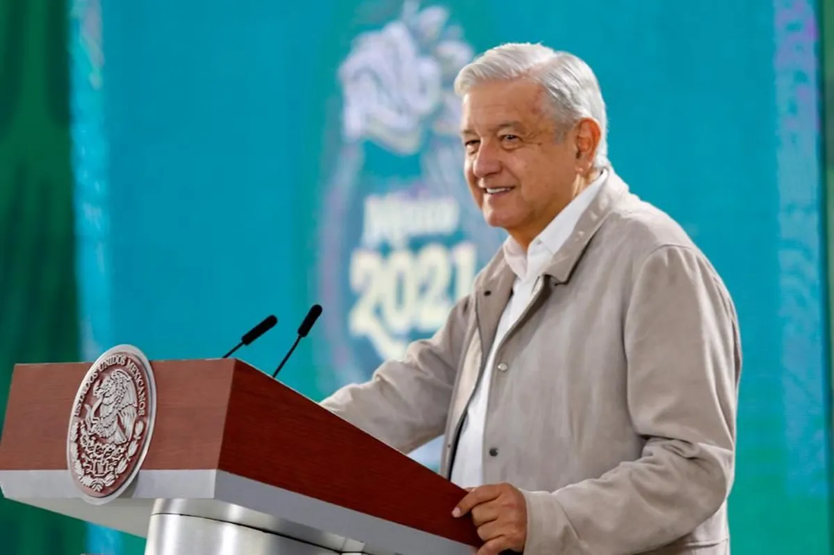 Anaya, “chueco e hipócrita”; trata de evadir su responsabilidad: AMLO