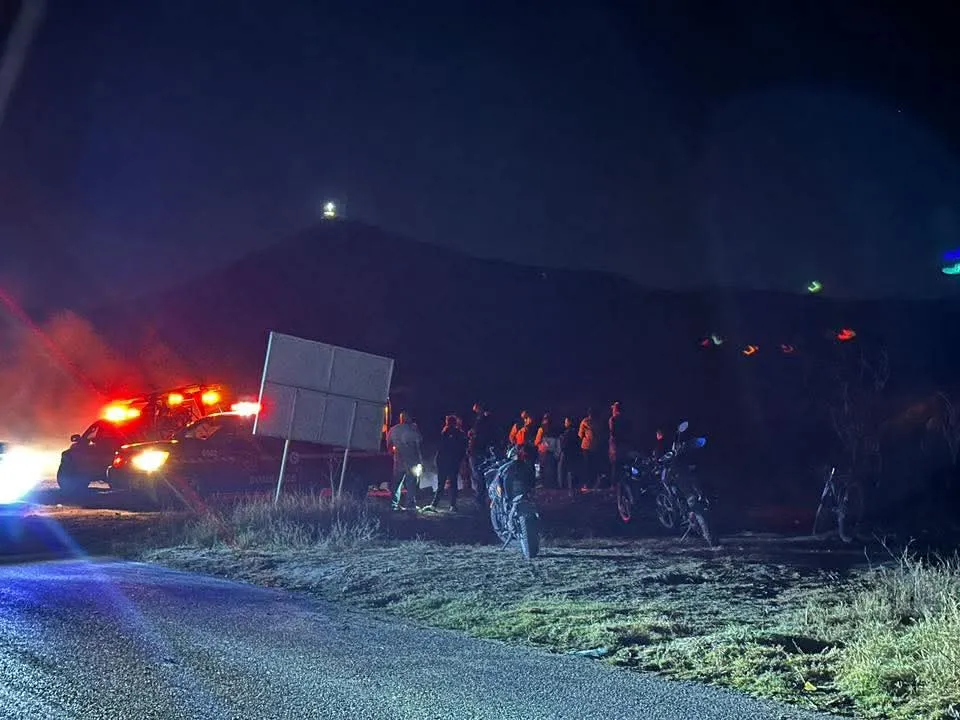 Reaviva incendio en Panales, Ixmiquilpan; fuego inició en lote de llantas