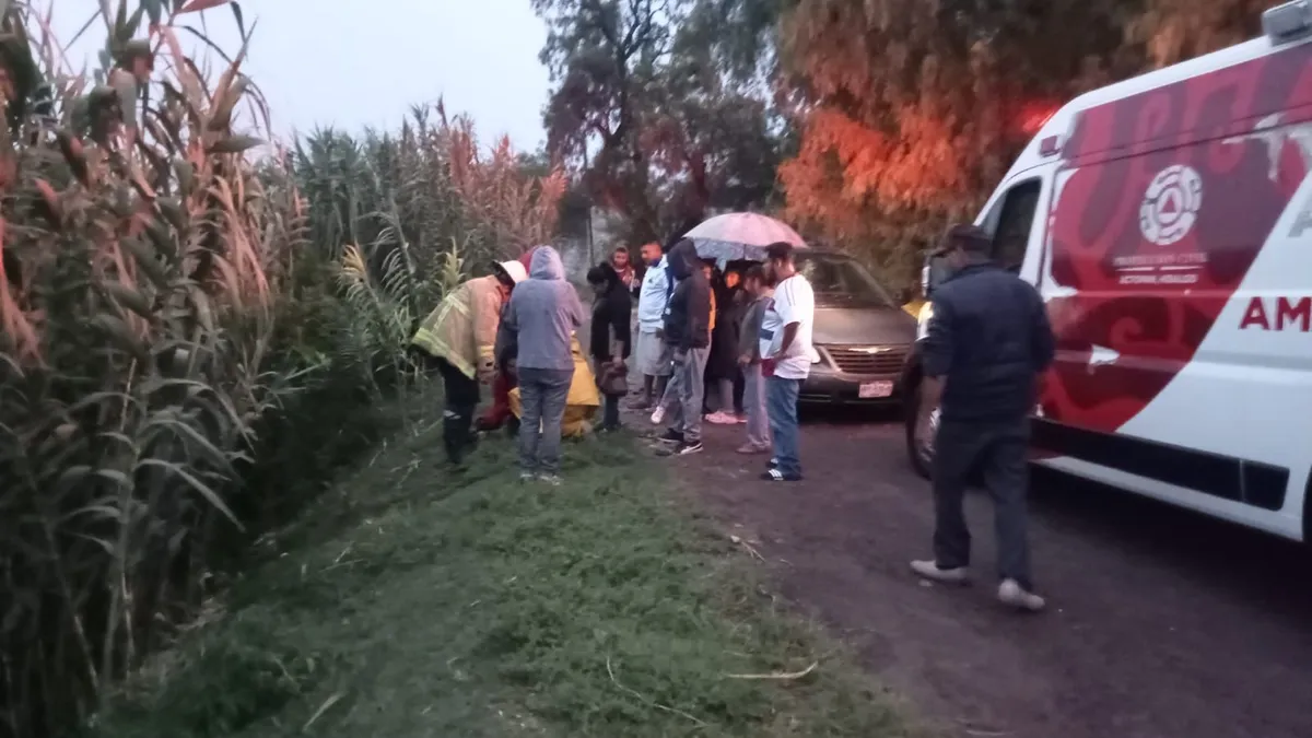 Actopan: rescatan a mujer que cayó a canal en Pozo Grande