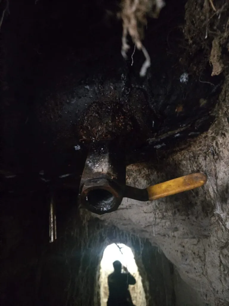 Descubren túnel clandestino conectado a ducto de Pemex en Hidalgo