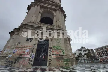 Reloj Monumental Pachuca pintas