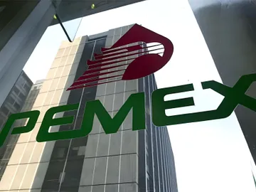 Pemex niega despidos masivos, pero reconoce reducción de su plantilla en 2026