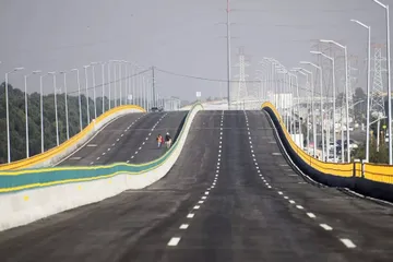 Inauguran principal carretera que conecta la CDMX con AIFA