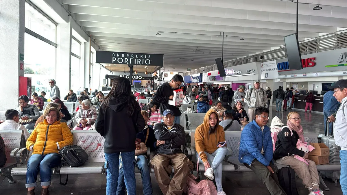 Cancelan corridas a CDMX y ajustan salidas por bloqueos en carreteras. Consulta antes de viajar.