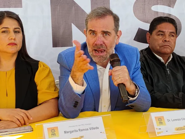 Lorenzo Córdova ofrece conferencia sobre procesos electorales en Hidalgo.