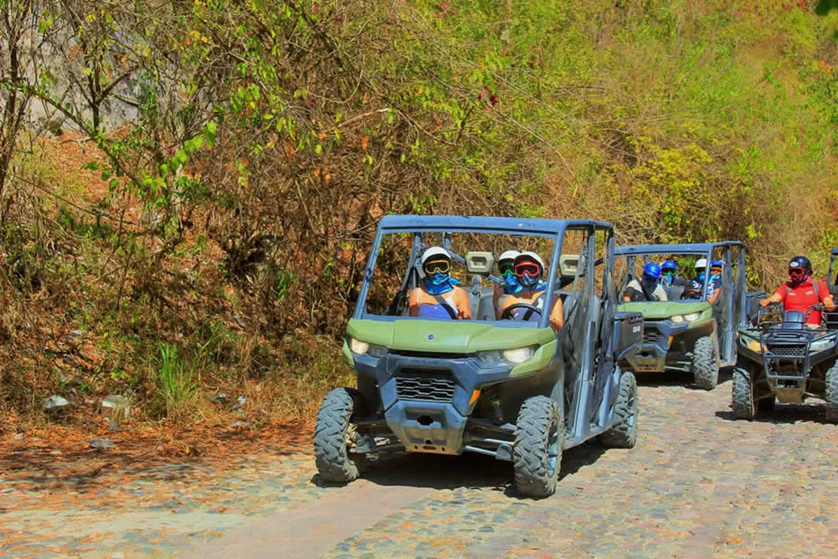 Mineral de Chico avanza en la regulación de vehículos turísticos con nuevo acuerdo de seguridad