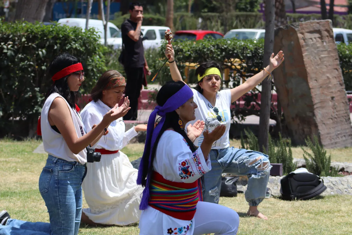 En Pachuca hubo ritos y actividades guiadas durante Eclipse Solar 2024