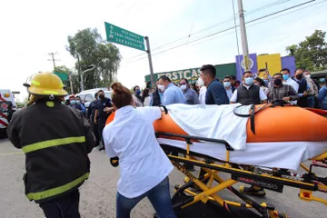 Suben a 17 los muertos por inundación en Tula