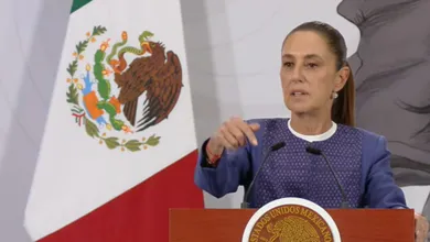 Claudia Sheinbaum destaca que el Plan B busca disminuir privilegios y redirigir recursos públicos a la gente.