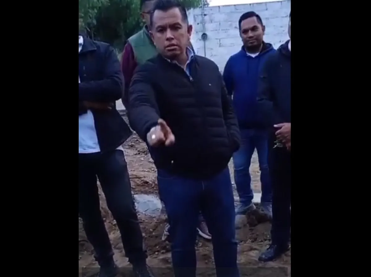 Bajo presión vecinal, Araus lanza ultimátum a constructora por retraso en obra Cuautepec-Tulancingo