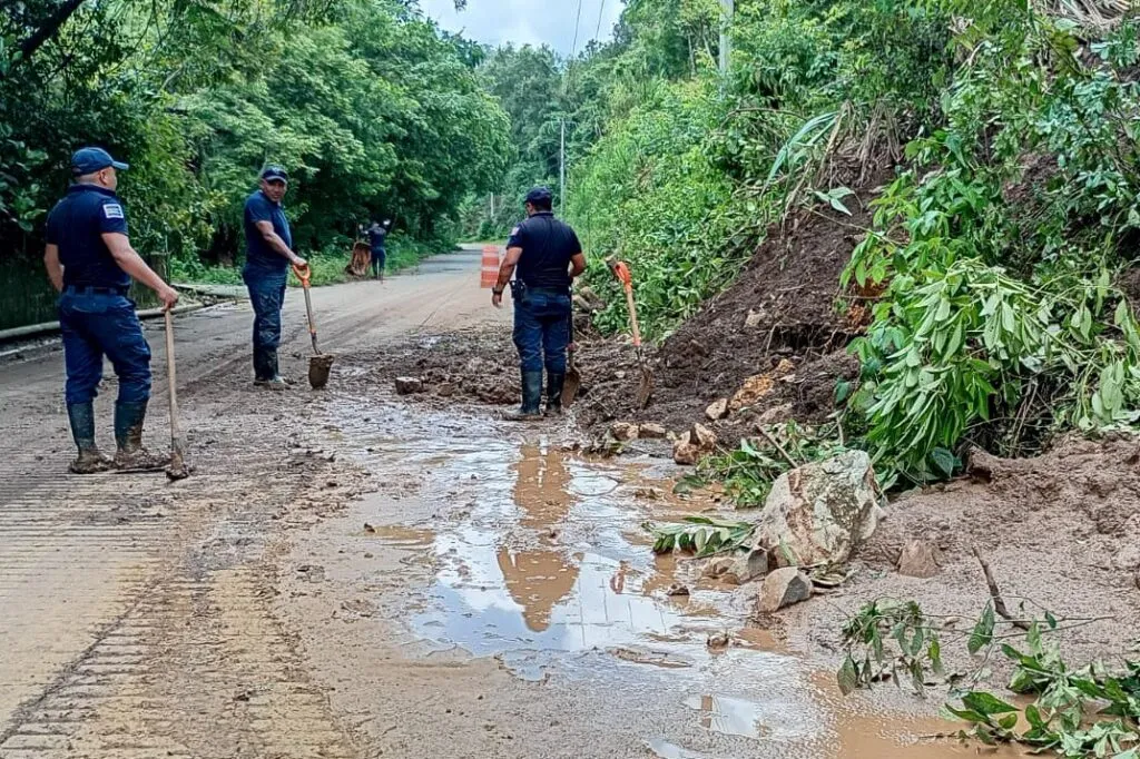 Lluvias dejan afectaciones en viviendas, escuelas y caminos de Tezontepec de Aldama
