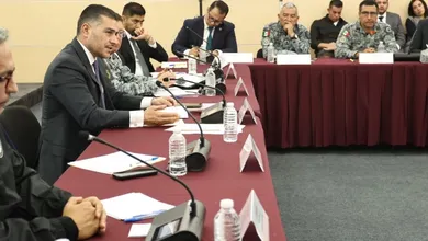 Harfuch se compromete con transportistas a mejorar seguridad en carreteras