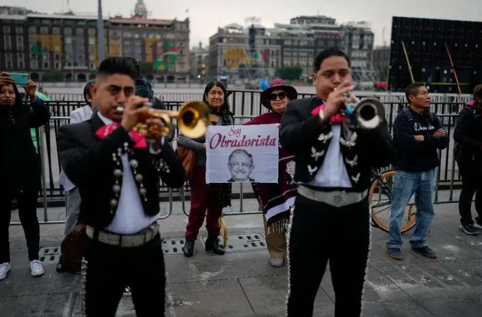 “Andrés Manuel fuiste elegido por Dios, no te vas, te vamos a conservar siempre”