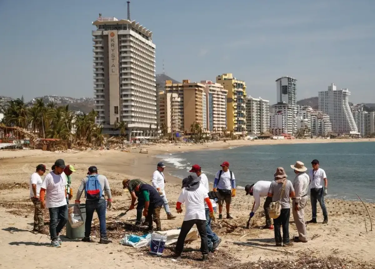 Avanza reanudación de actividades en Acapulco; sube a 47 cifra de fallecidos