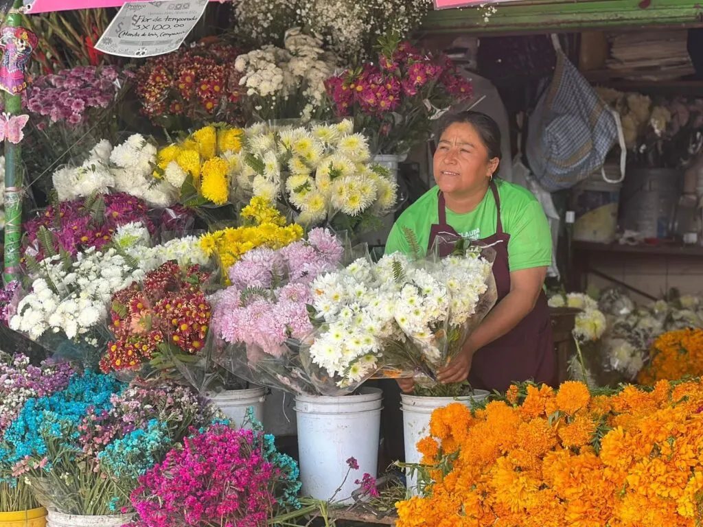 Refuerzan limpieza y seguridad en el Panteón de Pachuca por Día de Muertos