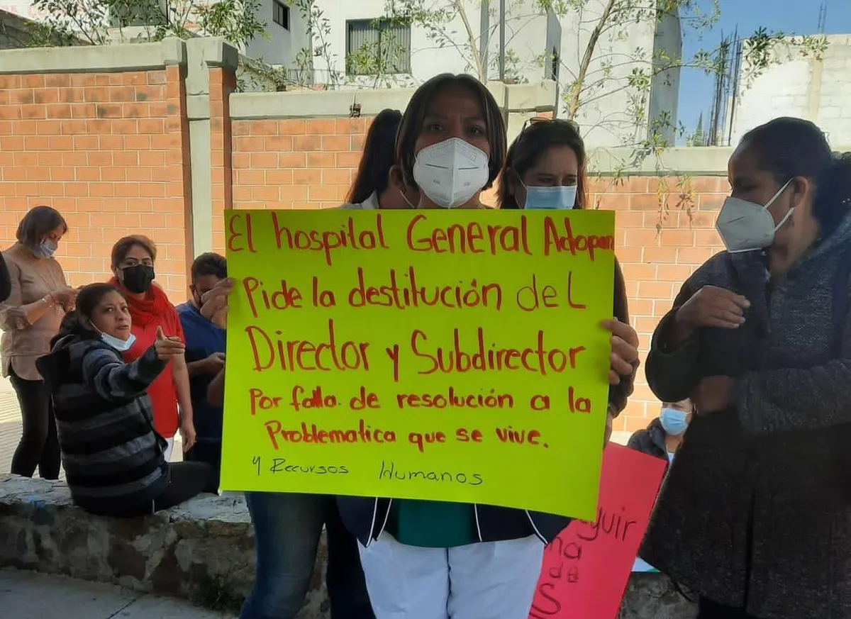 Se manifiestan trabajadores del Hospital General de Actopan
