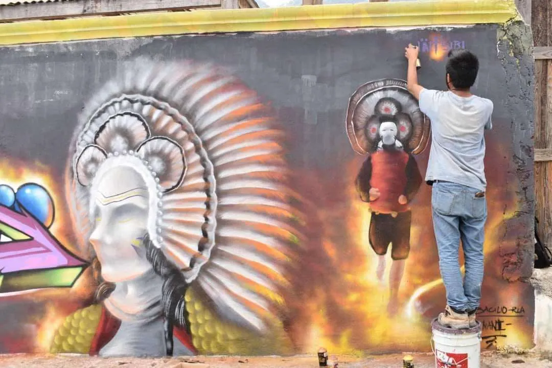 Emanuel Bacilio pinta lo que piensa que a gente de la sierra le gustaría decir