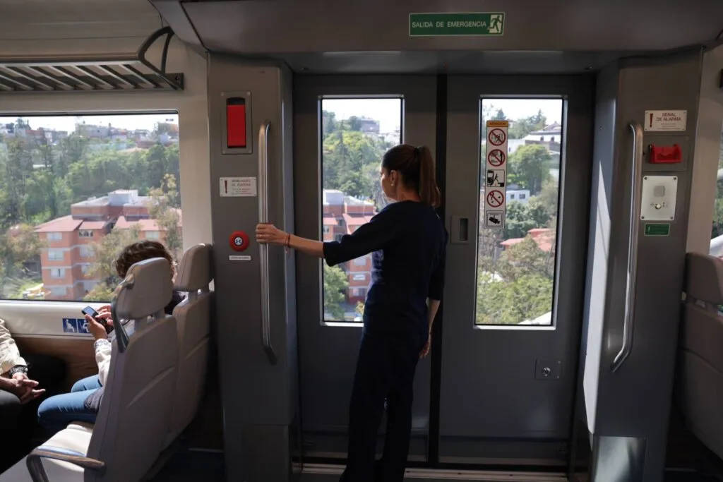 Nuevo Tren “El Insurgente” beneficiará a más de 140 mil pasajeros diarios