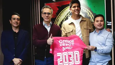Carlos Moreno renueva con los Tuzos hasta 2030