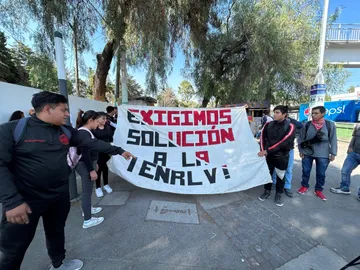 ‘El Mexe’: alumnos nuevamente exigen construir y reabrir institución