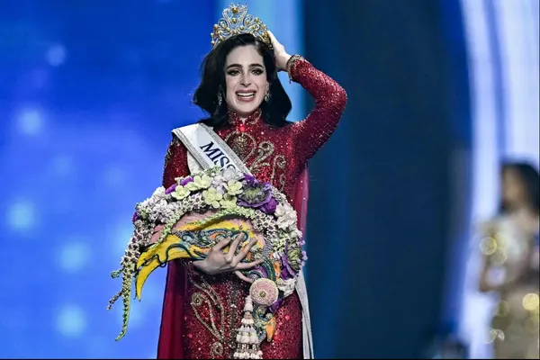 Fatima Bosch gana Miss Universo