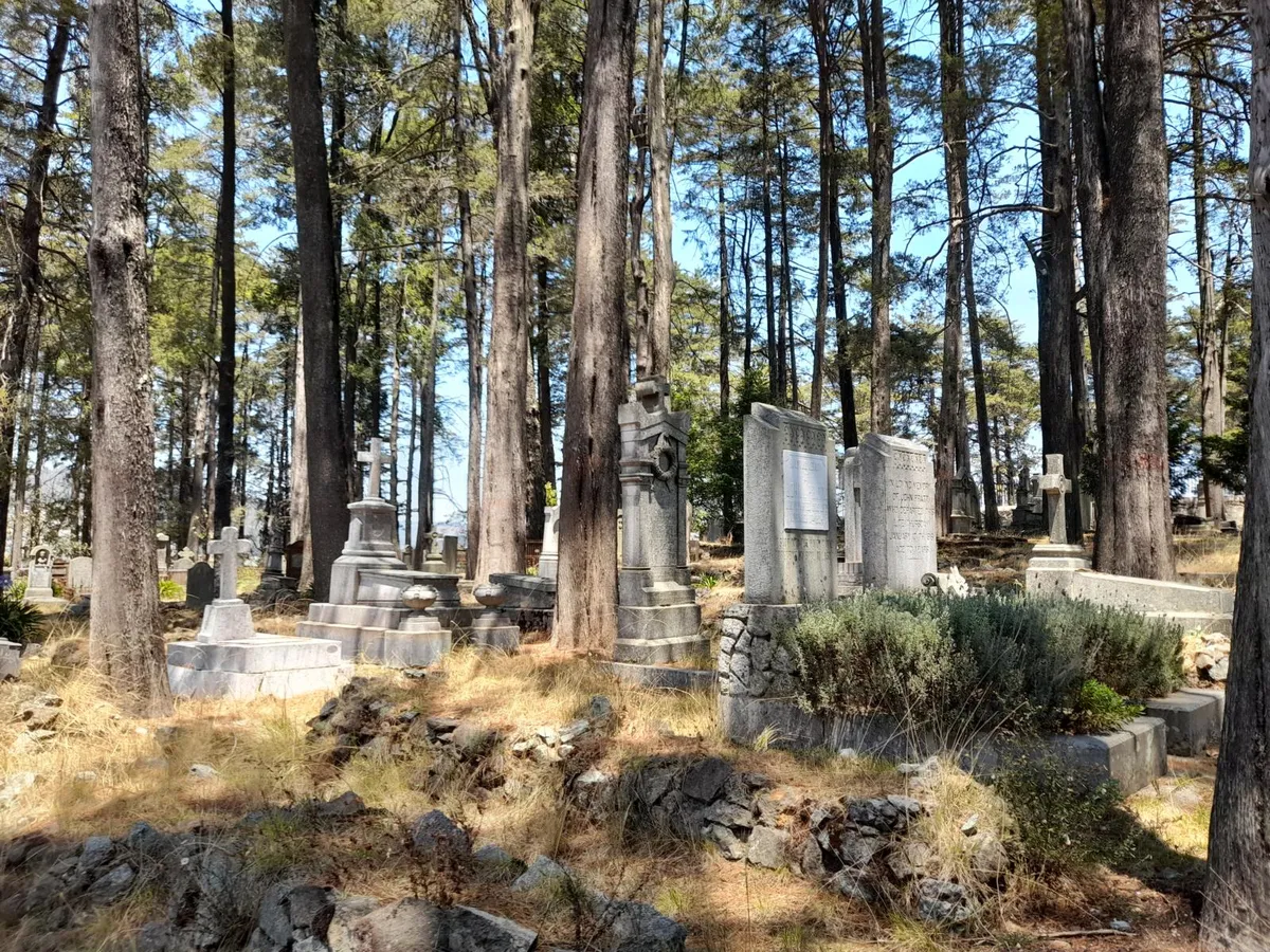 Urgen a restauración del Panteón Inglés