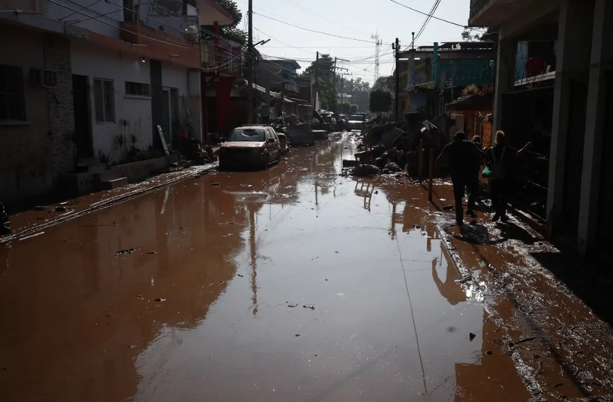 El frente frío número 13 interactuará con un canal de baja presión que propiciará lluvias puntuales intensas
