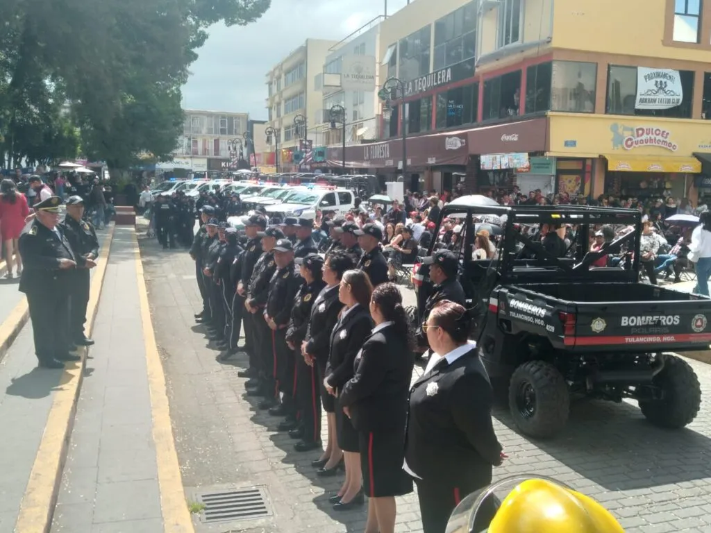 Refuerzan la seguridad en Tulancingo, entregan patrullas y C2 móvil
