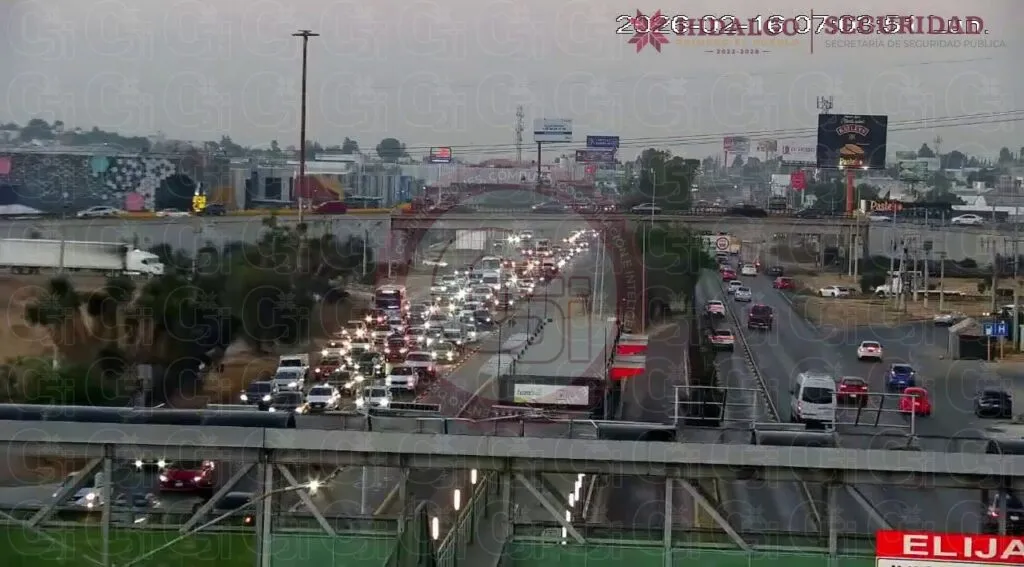 Tráfico intenso en Pachuca este lunes: zonas con mayor congestión