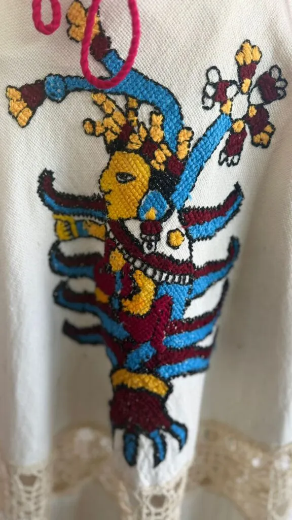 Valentina Jaén Gaspar, bordadora de identidad