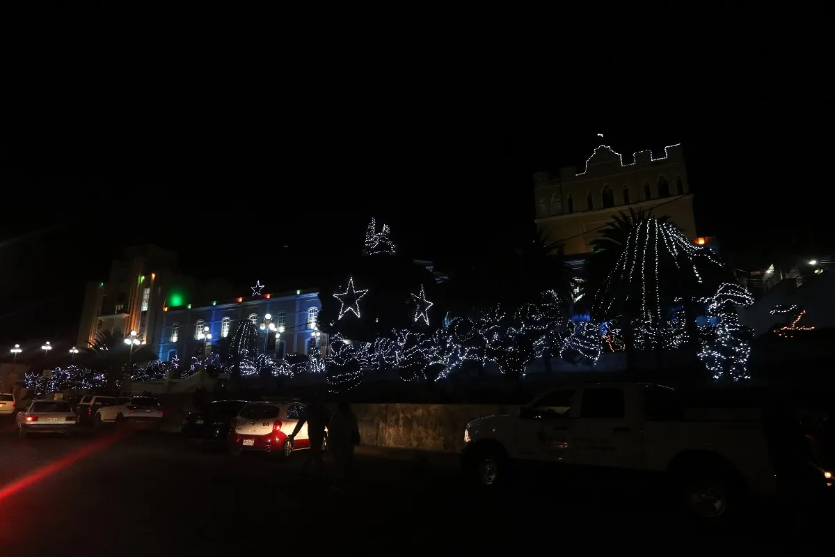 Navidad 2022: edificio central de la UAEH se ilumina