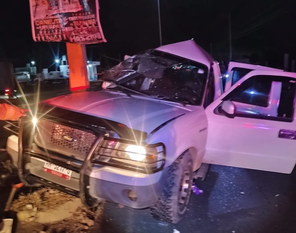 Tezontepec de Aldama: ‘borracho’ provoca accidente; hay 3 lesionados