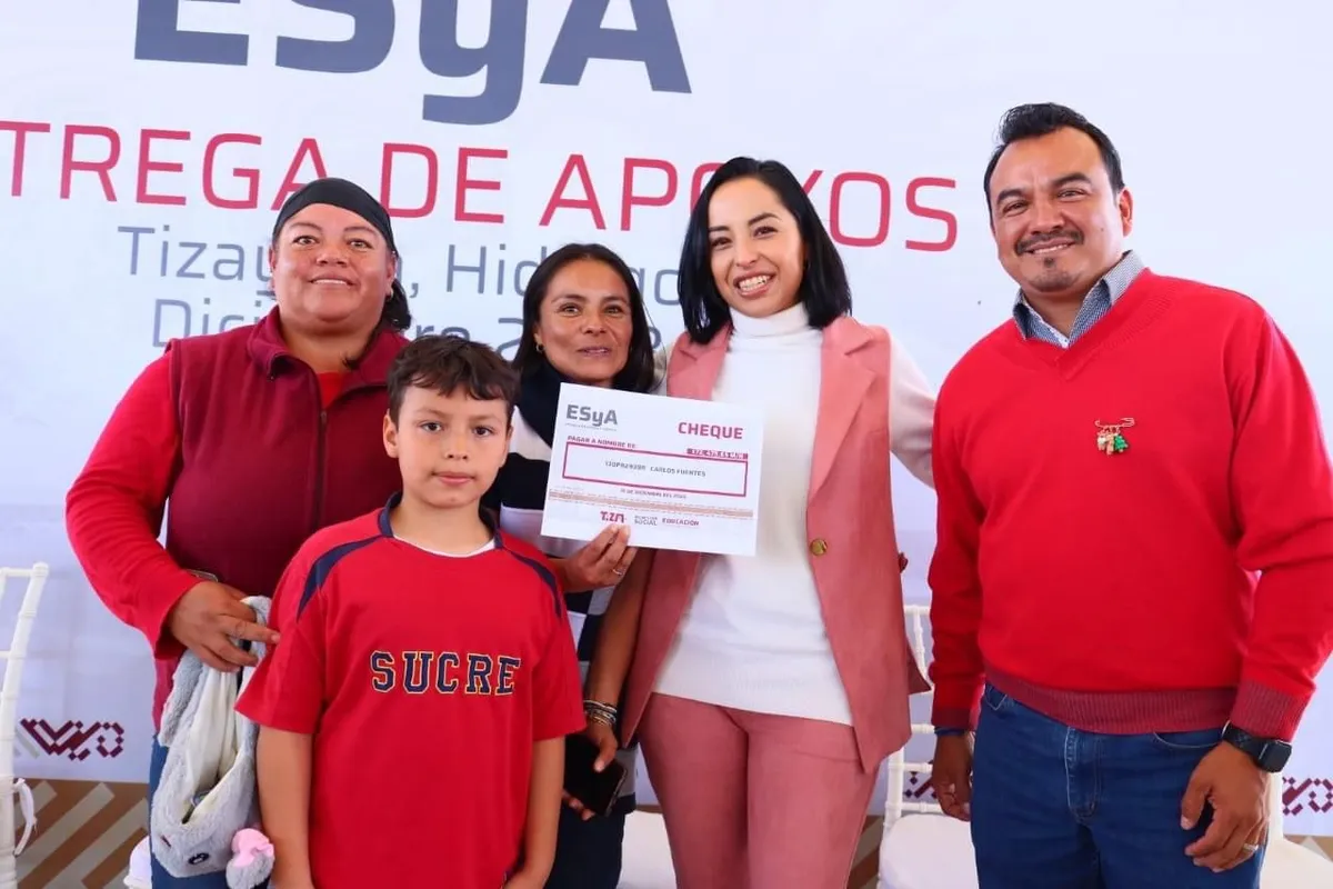 Tizayuca: Susana Ángeles entrega apoyos a escuelas públicas