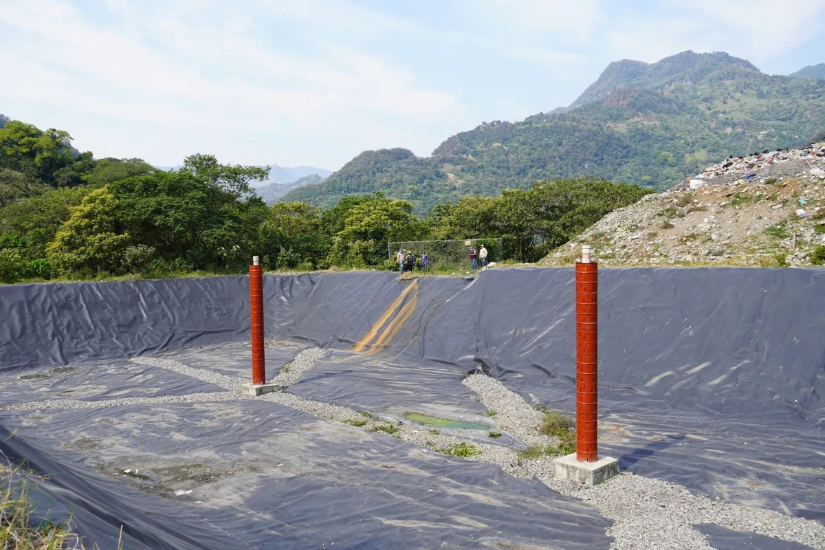 Clausuran celda de residuos en Otomí-Tepehua tras 15 años; habilitan nuevo espacio impermeabilizado