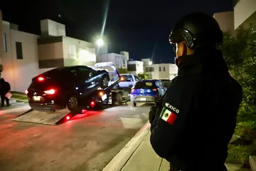 Encuentran miles de dosis de droga en fraccionamiento de Pachuca; están detenidos