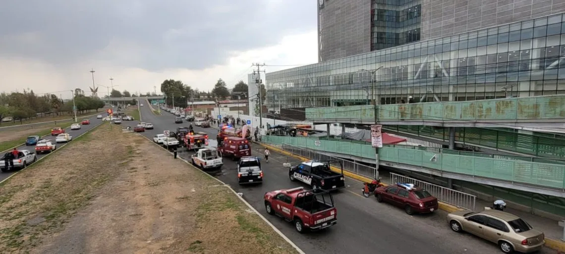 Explota tanque de gas en puesto afuera de la Clínica 36 del IMSS
