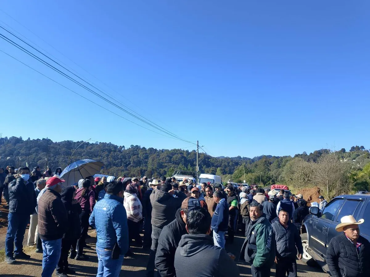 termina bloqueo en Acaxochitlán