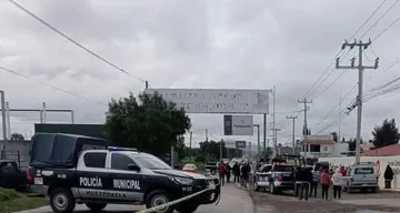 Tizayuca: hallan dos personas sin vida dentro de vehículo en límites de Hidalgo y Edomex