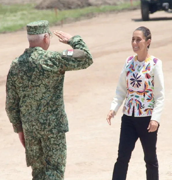Supervisan avances del Tren AIFA-Pachuca