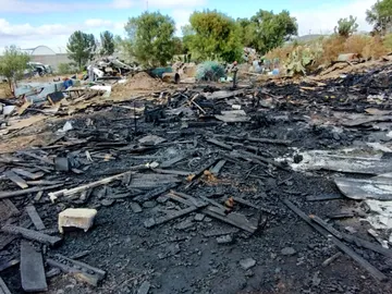 Profepa clausura e impone medidas urgentes a empresa de autobuses en Hidalgo tras incendio