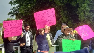 Ixmiquilpan: maestros del Cecyteh exigen destitución de directora y amagan con paro de labores