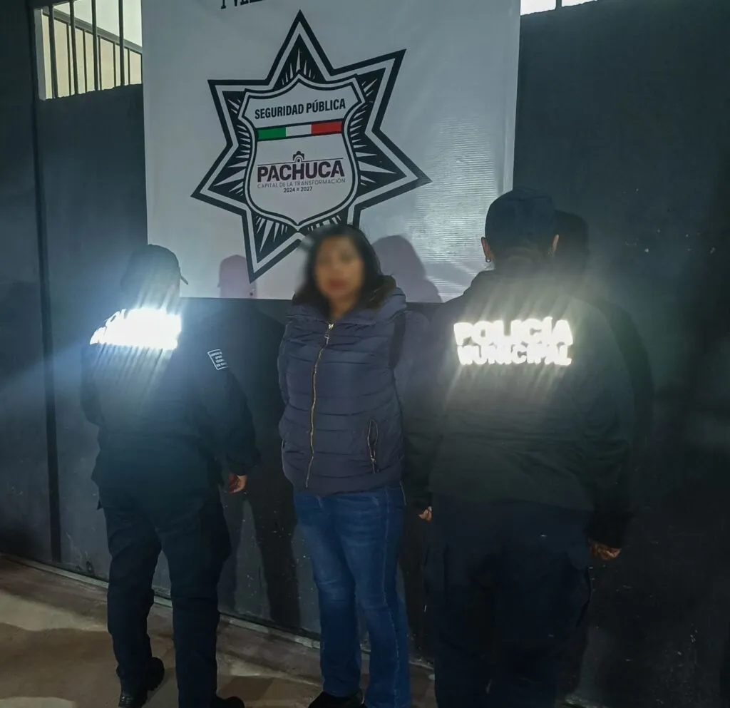 Detienen a dos por robo de motocicleta en Hidalgo