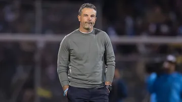 Rafa Puente deja ser DT de Pumas